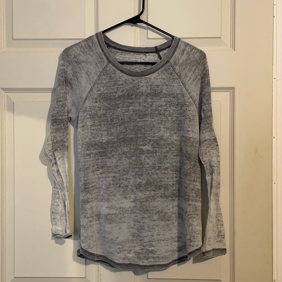 American Eagle Outfitters Tops - 3/$10 AE Tissue paper thing grey top